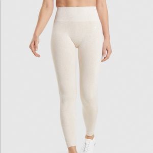 ADAPT FLECK SEAMLESS LEGGINGS
Mineral | Coconut White